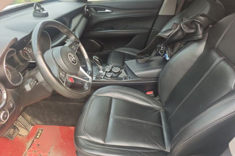 Used Alfa Romeo Stelvio 2017 2.0T 200HP Elite Edition Left Front Seat