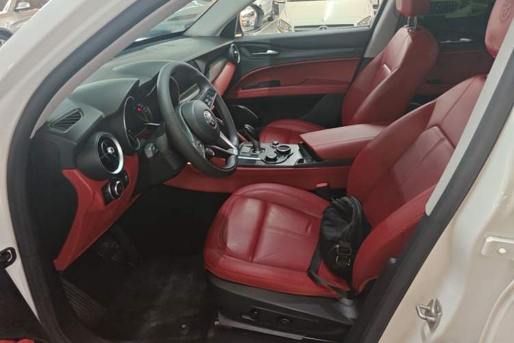 Used Alfa Romeo Stelvio 2017 2.0T 200HP Elite Edition Left Front Seat