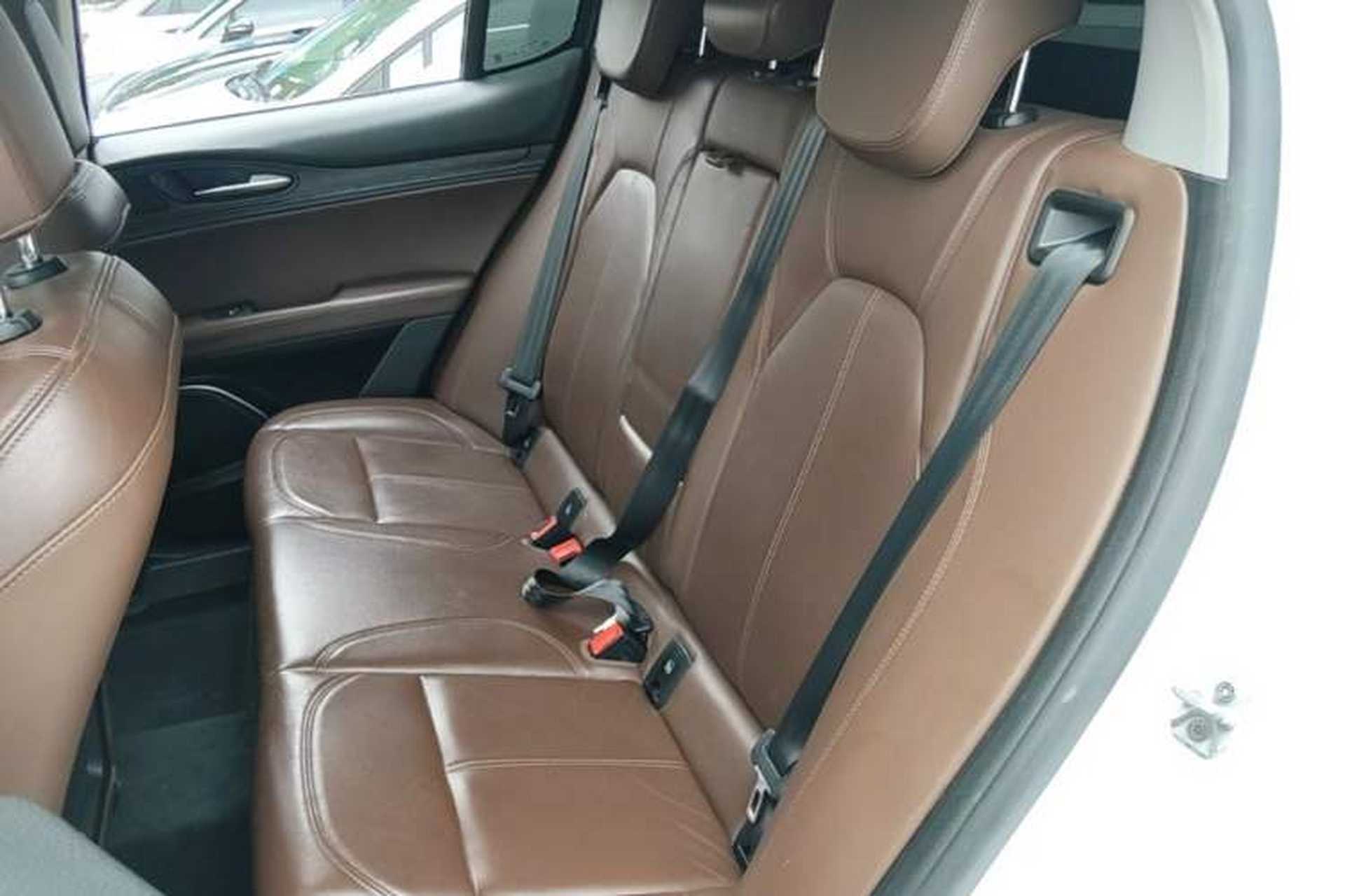 Used Alfa Romeo Stelvio 2017 2.0T 200HP Luxury Edition Left Rear Seat