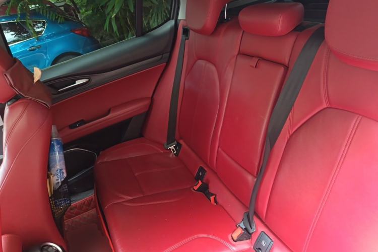 Used Alfa Romeo Stelvio 2017 2.0T 200HP Elite Edition Left Rear Seat