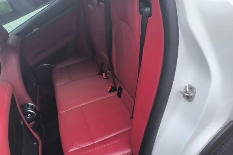 Used Alfa Romeo Stelvio 2017 2.0T 200HP Elite Edition Left Rear Seat