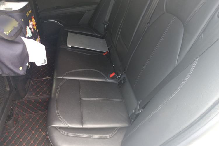 Used Alfa Romeo Stelvio 2017 2.0T 200HP Luxury Edition Left Rear Seat