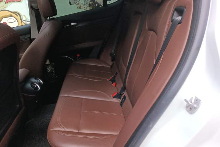 Used Alfa Romeo Stelvio 2017 2.0T 200HP Elite Edition Left Rear Seat
