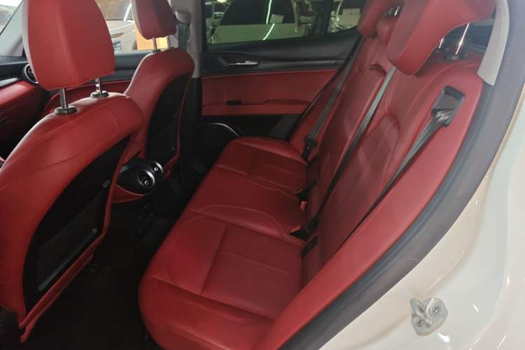 Used Alfa Romeo Stelvio 2017 2.0T 200HP Elite Edition Left Rear Seat