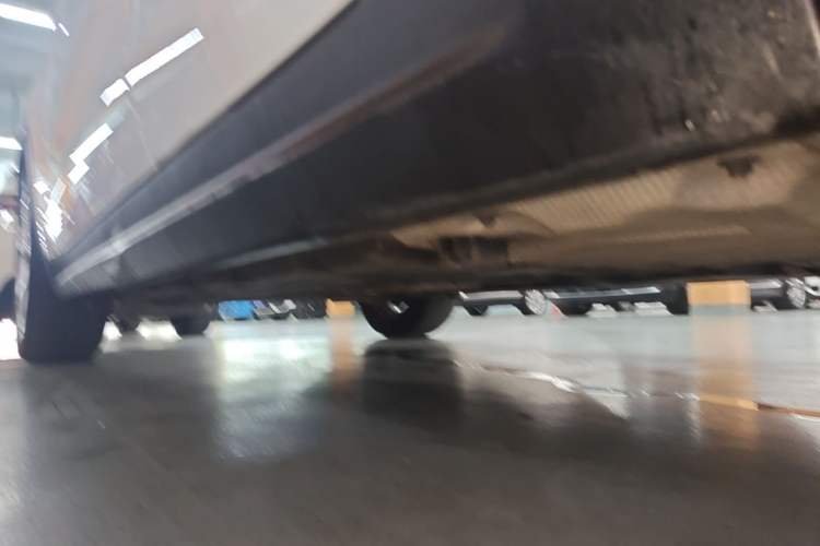 Used Alfa Romeo Stelvio 2017 2.0T 200HP Elite Edition Left Side Sill