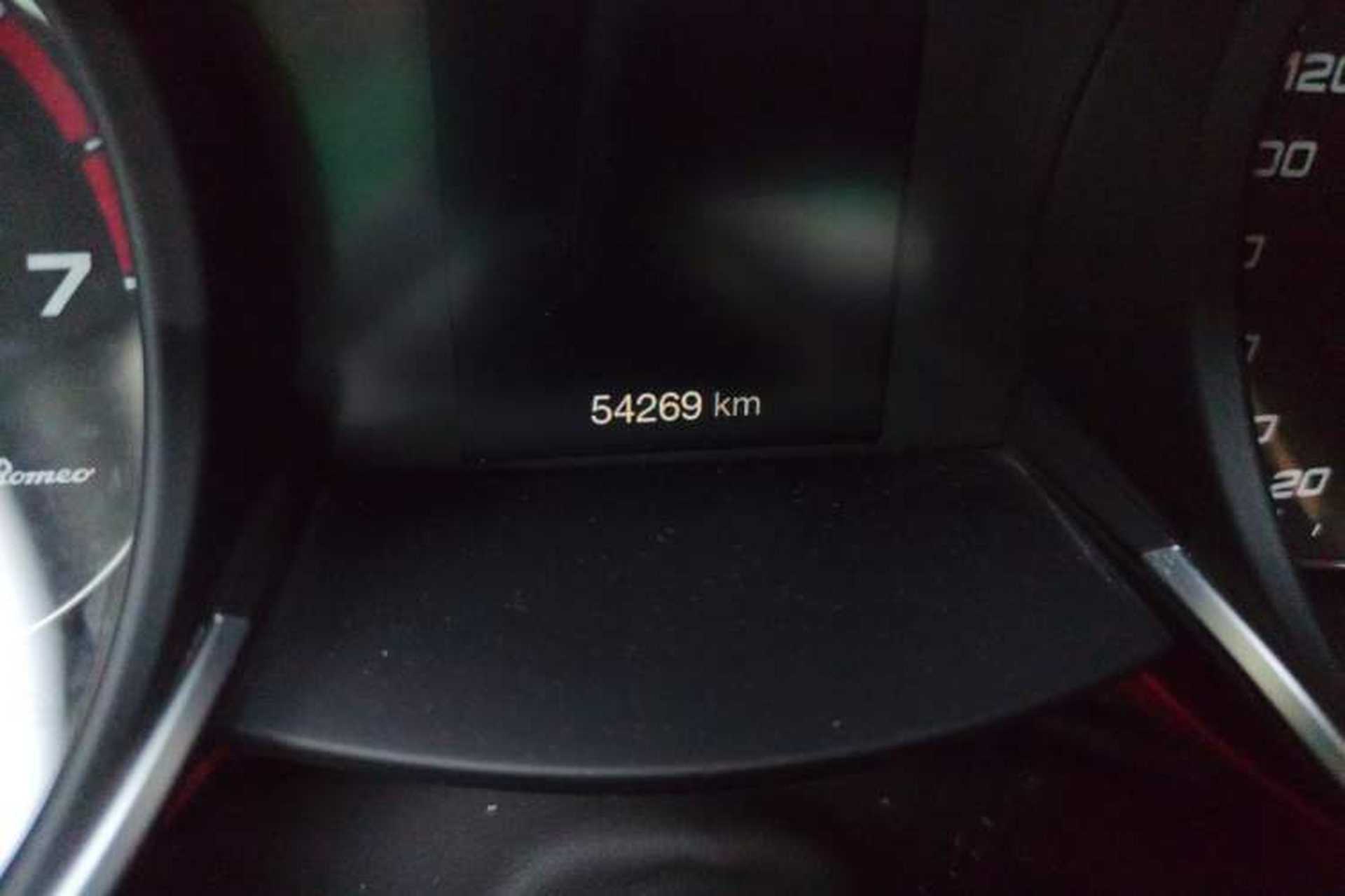 Used Alfa Romeo Stelvio 2017 2.0T 200HP Elite Edition Odometer Close Up