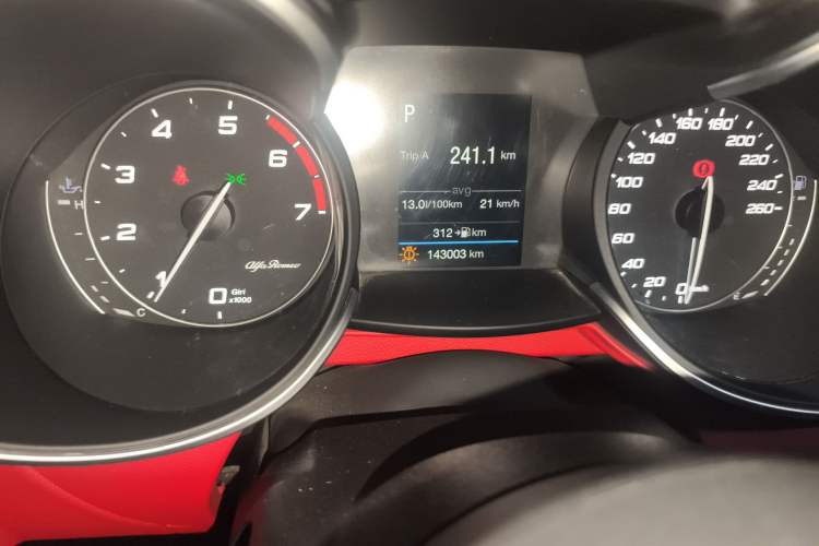 Used Alfa Romeo Stelvio 2017 2.0T 200HP Elite Edition Odometer Close Up