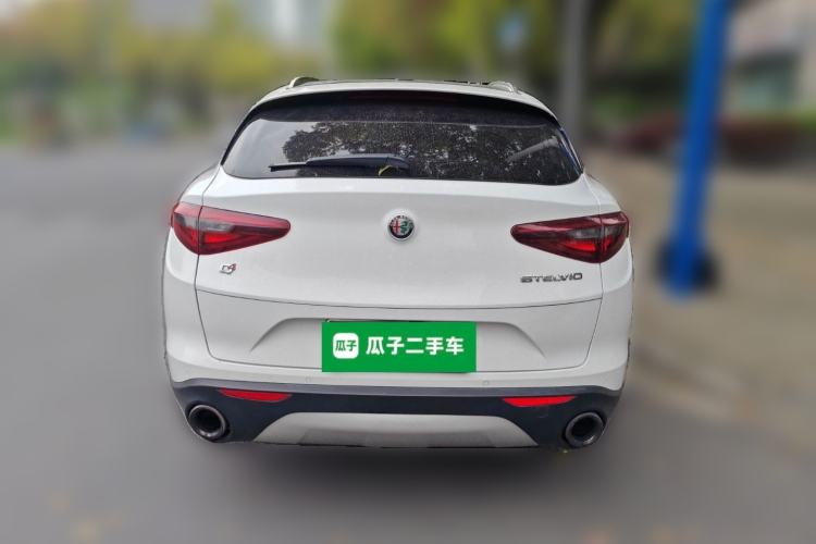 Used Alfa Romeo Stelvio 2017 2.0T 200HP Luxury Edition Rear