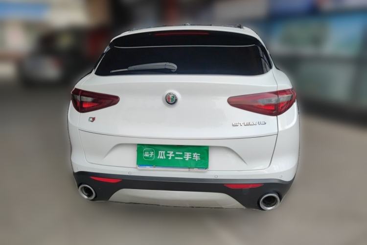 Used Alfa Romeo Stelvio 2017 2.0T 280HP Luxury Edition Rear