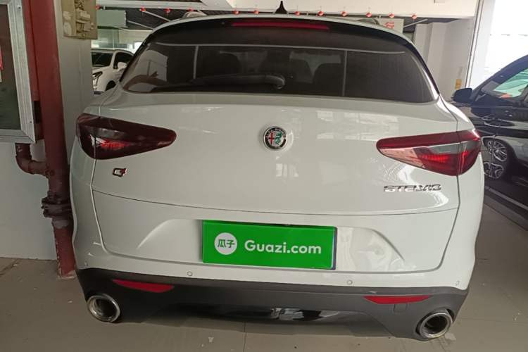 Used Alfa Romeo Stelvio 2017 2.0T 200HP Luxury Edition Rear