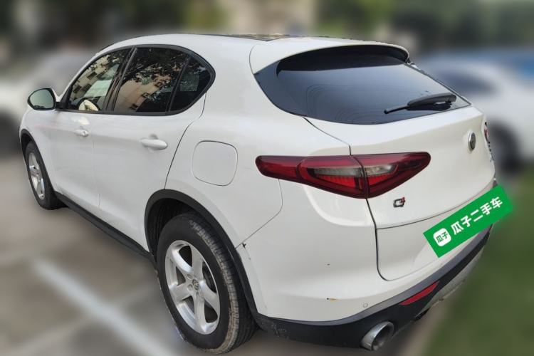 Used Alfa Romeo Stelvio 2017 2.0T 200HP Elite Edition Rear Left 45 Deg