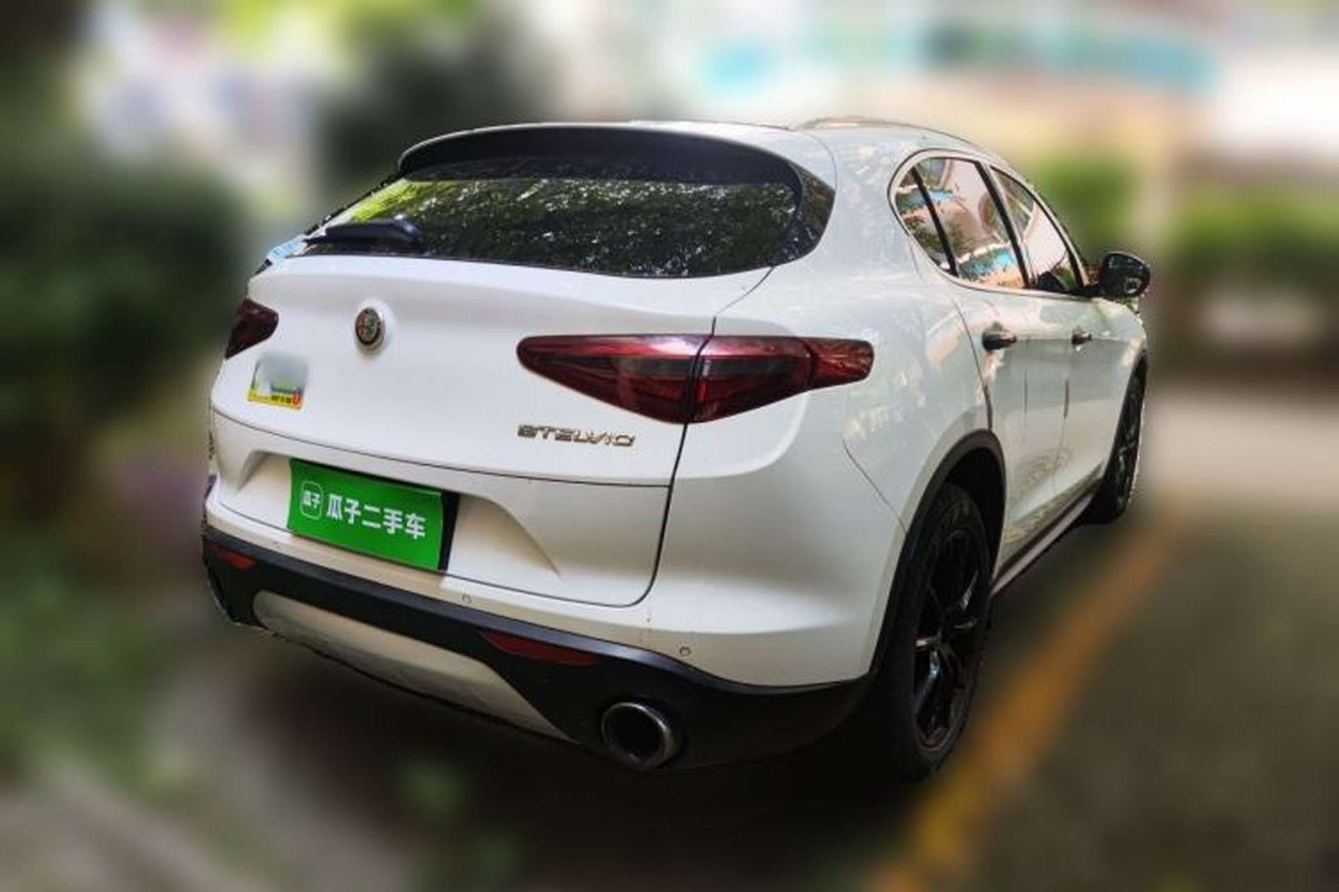 Used Alfa Romeo Stelvio 2017 2.0T 200HP Luxury Edition Rear Right 45 Deg