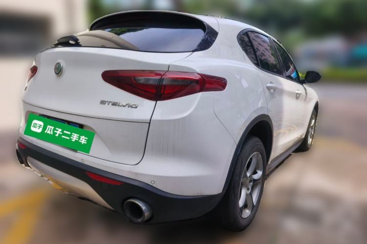 Used Alfa Romeo Stelvio 2017 2.0T 200HP Elite Edition Rear Right 45 Deg