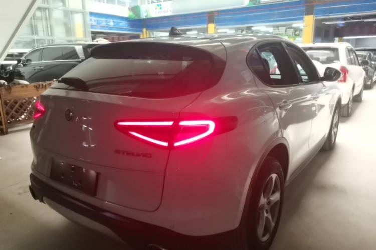 Used Alfa Romeo Stelvio 2017 2.0T 200HP Elite Edition Rear Right 45 Deg