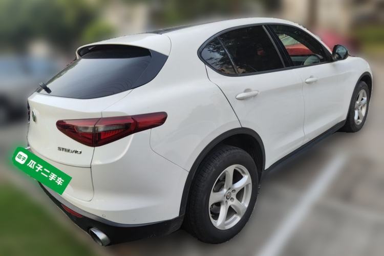 Used Alfa Romeo Stelvio 2017 2.0T 200HP Elite Edition Rear Right 45 Deg