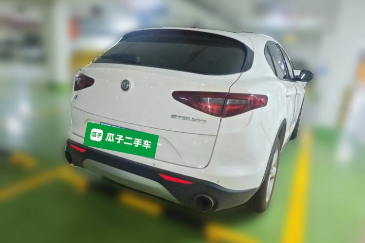 Used Alfa Romeo Stelvio 2017 2.0T 200HP Elite Edition Rear Right 45 Deg