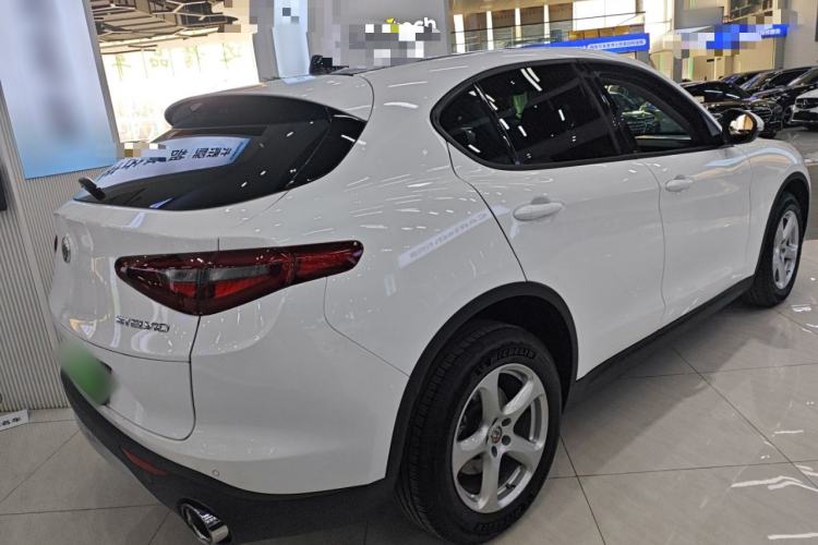 Used Alfa Romeo Stelvio 2017 2.0T 200HP Elite Edition Rear Right 45 Deg