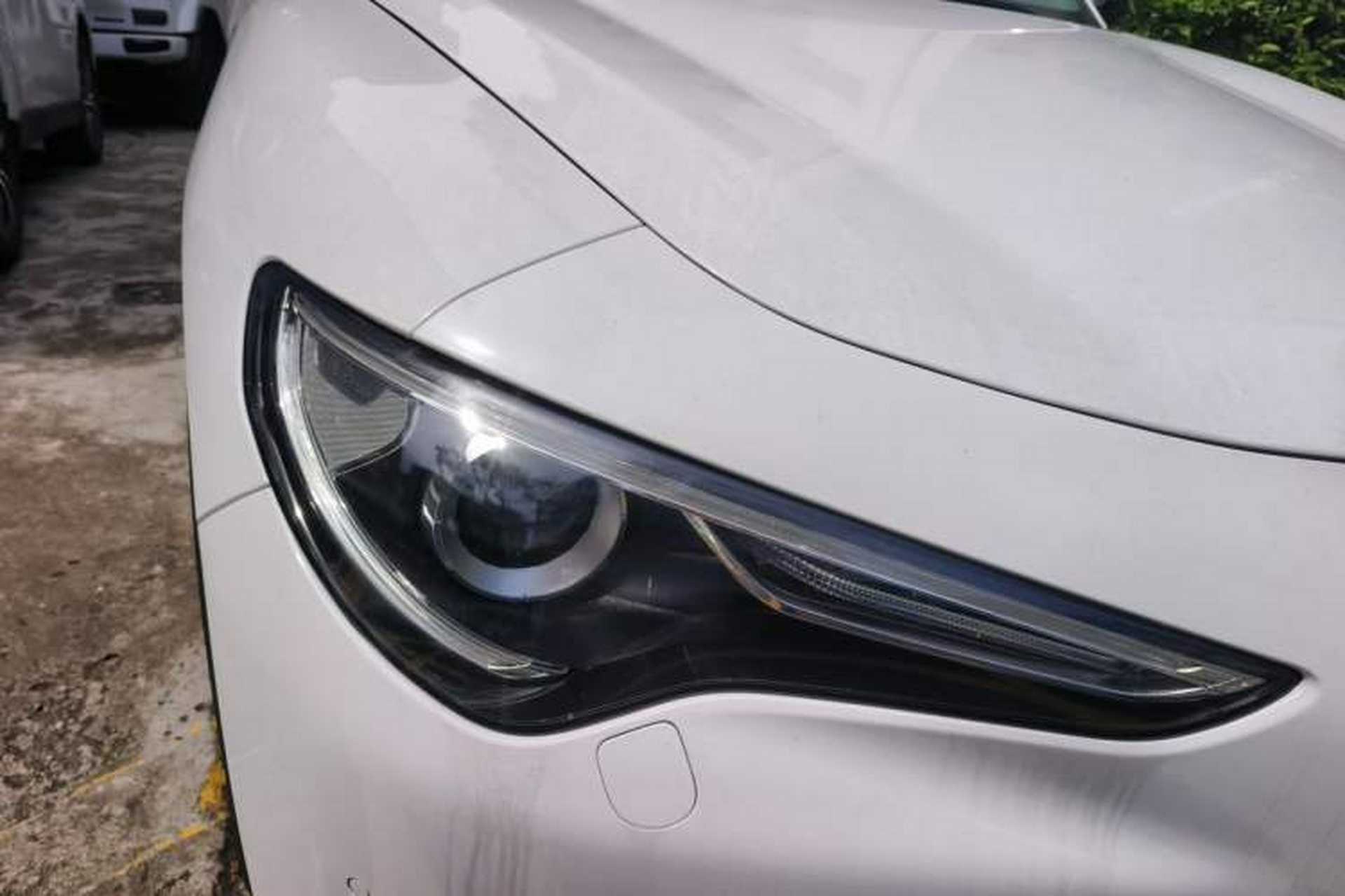 Used Alfa Romeo Stelvio 2017 2.0T 200HP Elite Edition Right Front Headlight