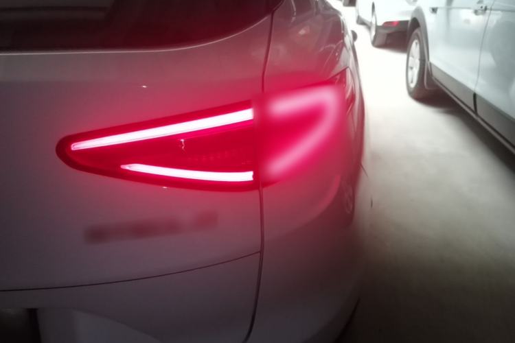 Used Alfa Romeo Stelvio 2017 2.0T 200HP Elite Edition Right Rear Taillight