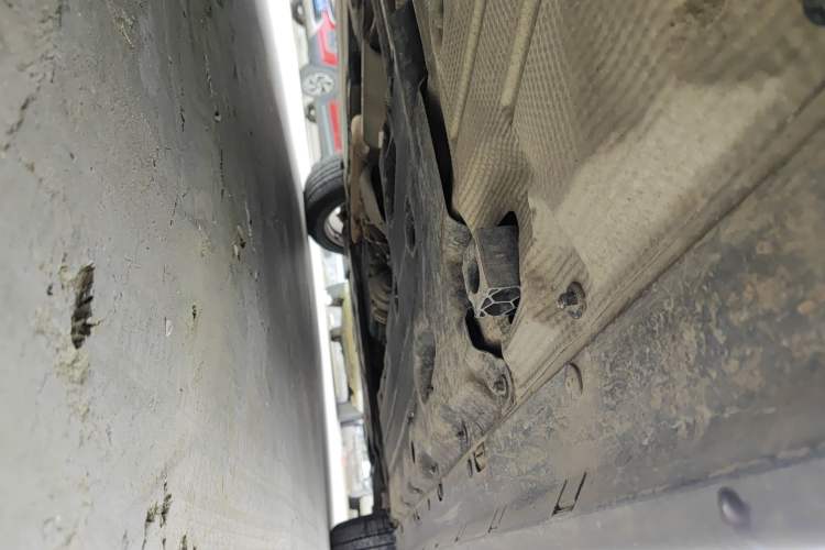 Used Alfa Romeo Stelvio 2017 2.0T 200HP Luxury Edition Right Side Sill