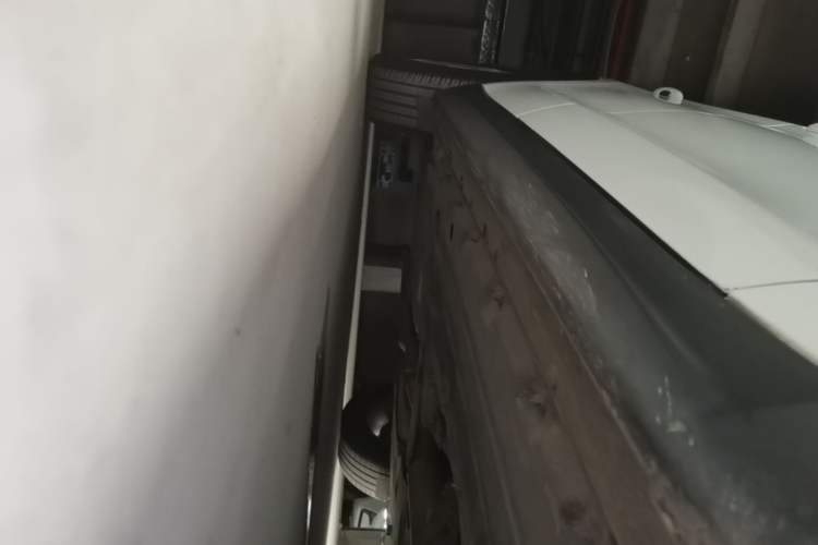 Used Alfa Romeo Stelvio 2017 2.0T 200HP Elite Edition Right Side Sill