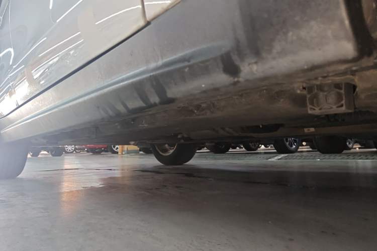 Used Alfa Romeo Stelvio 2017 2.0T 200HP Elite Edition Right Side Sill