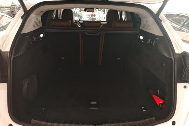 Used Alfa Romeo Stelvio 2017 2.0T 280HP Luxury Edition Trunk