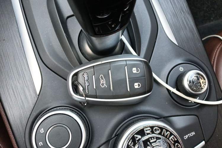 Used Alfa Romeo Stelvio 2017 2.0T 200HP Elite Edition Vehicle Key
