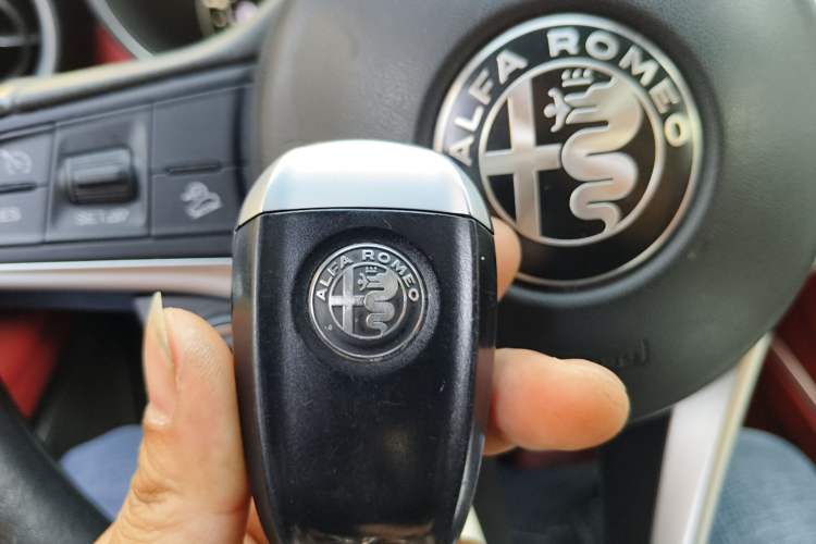 Used Alfa Romeo Stelvio 2017 2.0T 200HP Elite Edition Vehicle Key