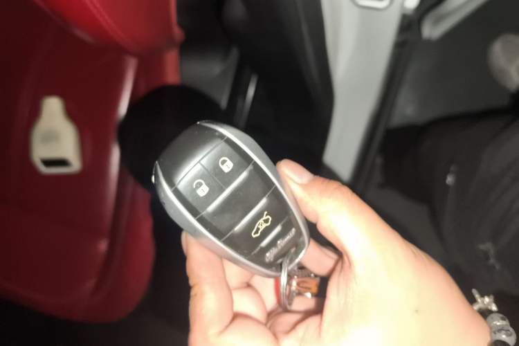 Used Alfa Romeo Stelvio 2017 2.0T 200HP Elite Edition Vehicle Key