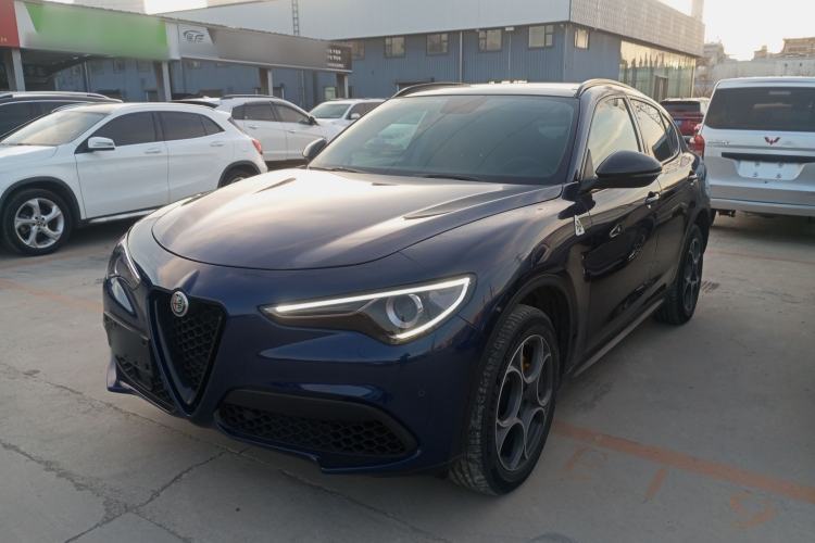 Used Alfa Romeo Stelvio 2019 2.0T 280HP Black Package Limited Edition Guazi used car, China used car export, Used car for sale, Used Alfa Romeo cars, Cheapest cars for sale