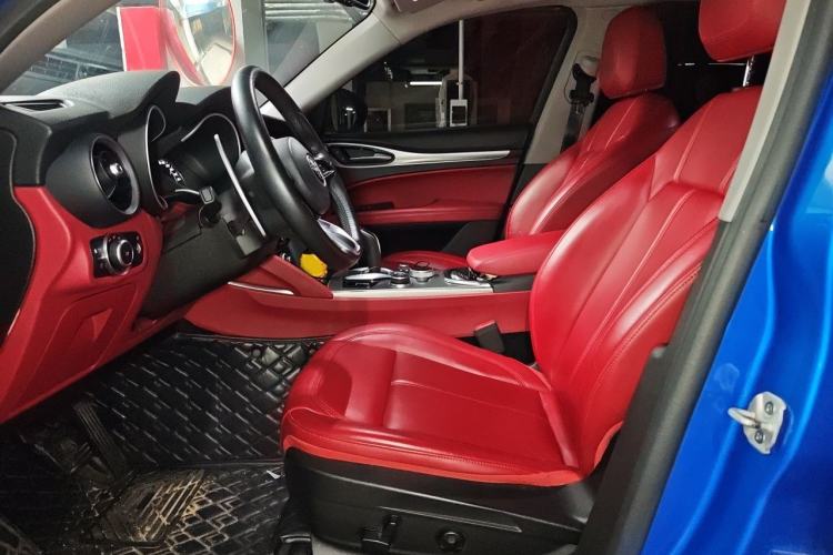 Used Alfa Romeo Stelvio 2019 2.0T 280HP Luxury Edition Left Front Seat