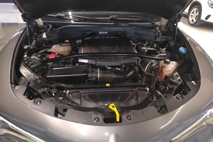 Used Alfa Romeo Stelvio 2019 2.0T 280HP Black Package Limited Edition Engine Bay