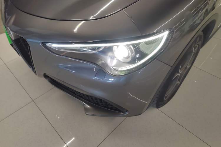 Used Alfa Romeo Stelvio 2019 2.0T 280HP Black Package Limited Edition Left Front Headlight
