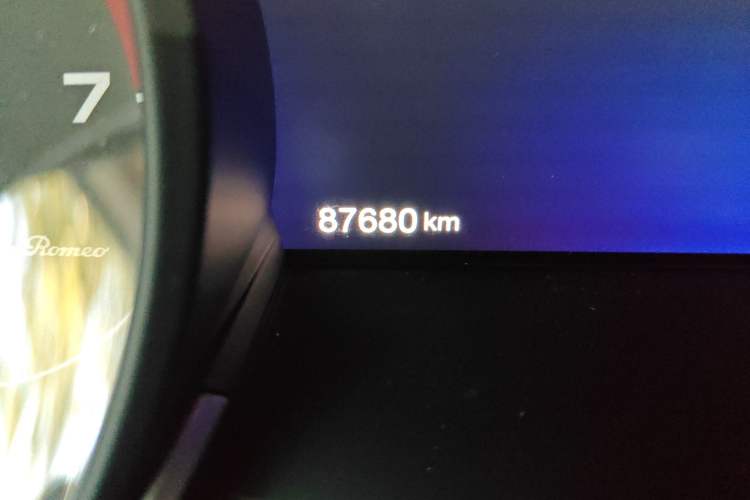 Used Alfa Romeo Stelvio 2019 2.0T 280HP Black Package Limited Edition Odometer Close Up