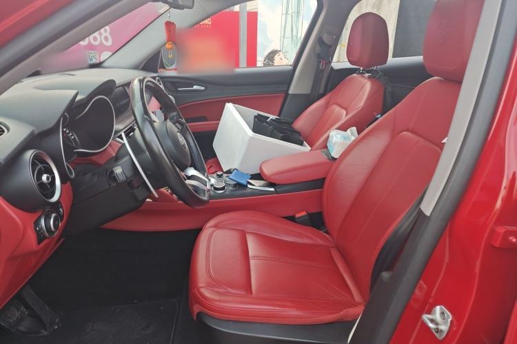Used Alfa Romeo Stelvio 2019 2.0T 280HP Black Package Limited Edition Left Front Seat