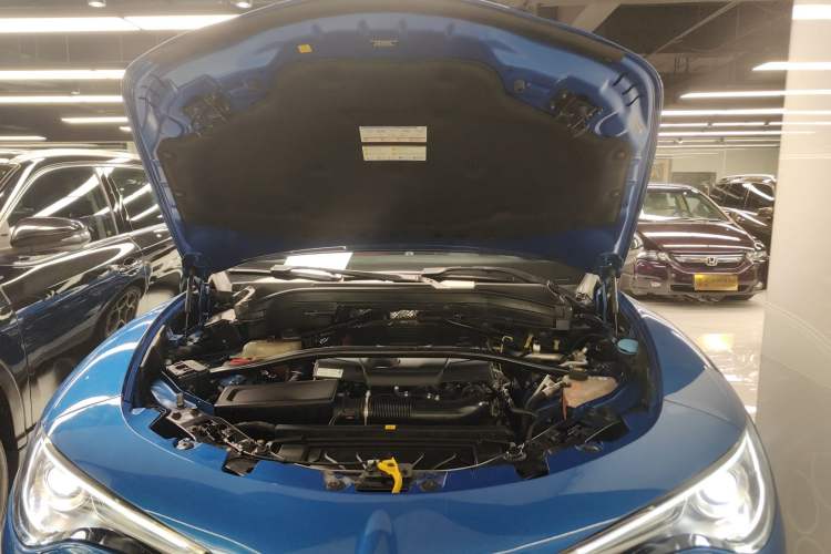 Used Alfa Romeo Stelvio 2020 2.0T 280HP Luxury Edition Engine Bay