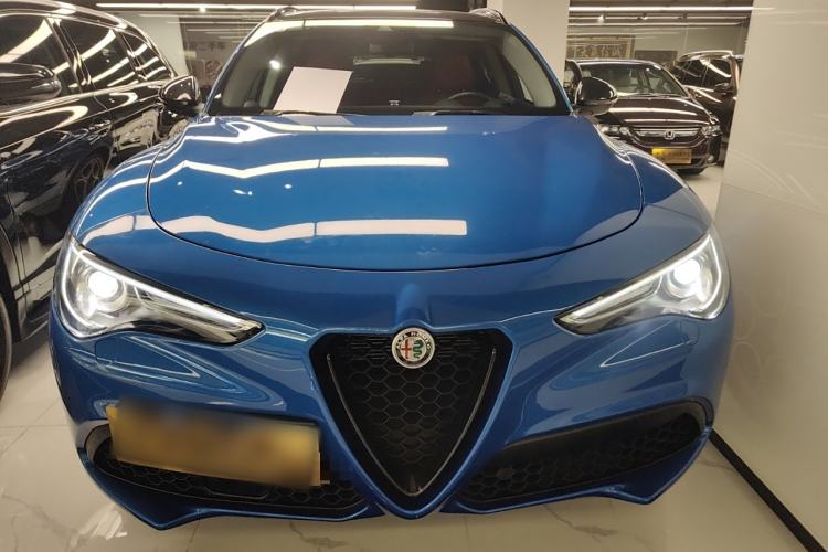 Used Alfa Romeo Stelvio 2020 2.0T 280HP Luxury Edition Exterior 1