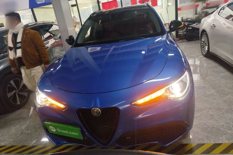 Used Alfa Romeo Stelvio 2020 2.0T 280HP Luxury Edition Exterior 1