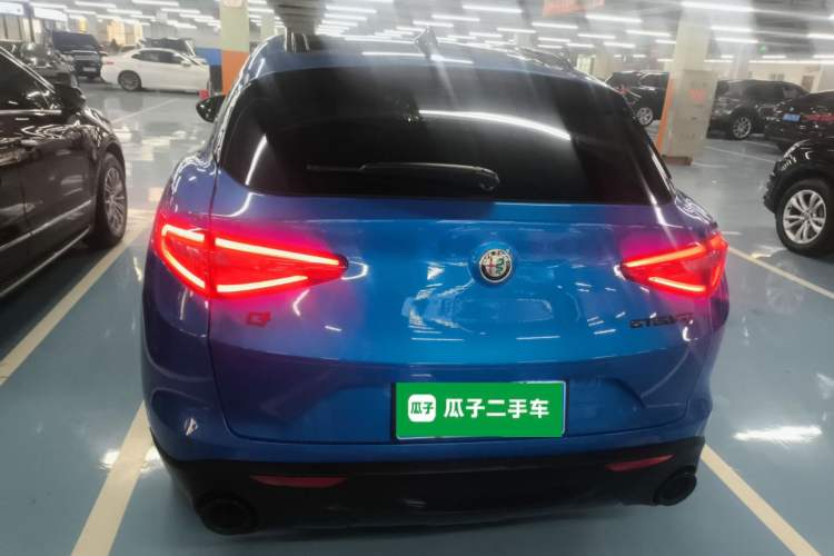 Used Alfa Romeo Stelvio 2020 2.0T 280HP Luxury Edition Exterior 4