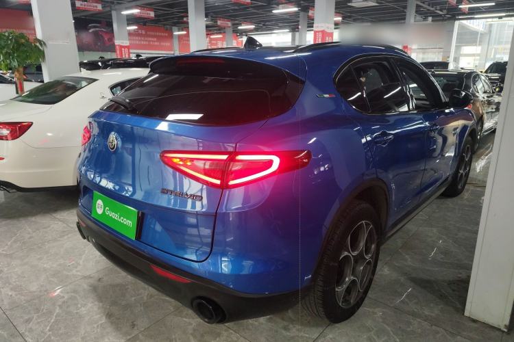Used Alfa Romeo Stelvio 2020 2.0T 280HP Luxury Edition Exterior 5