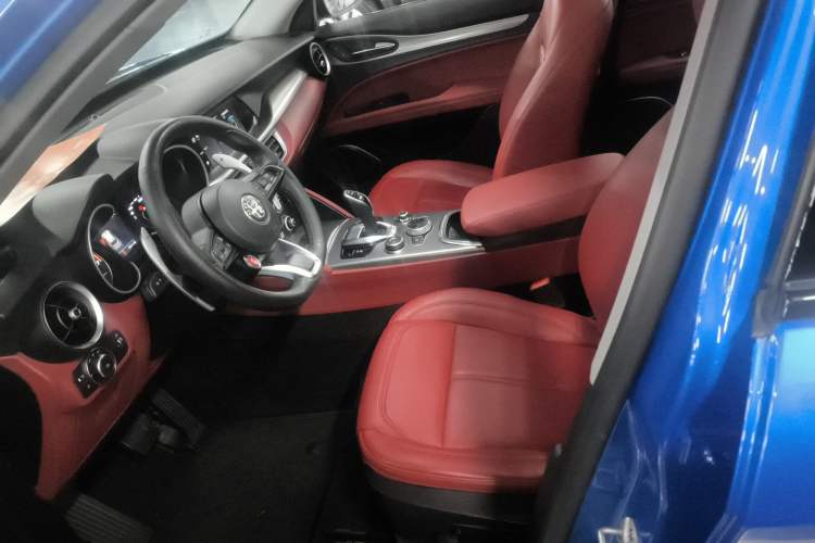Used Alfa Romeo Stelvio 2020 2.0T 280HP Luxury Edition Left Front Seat
