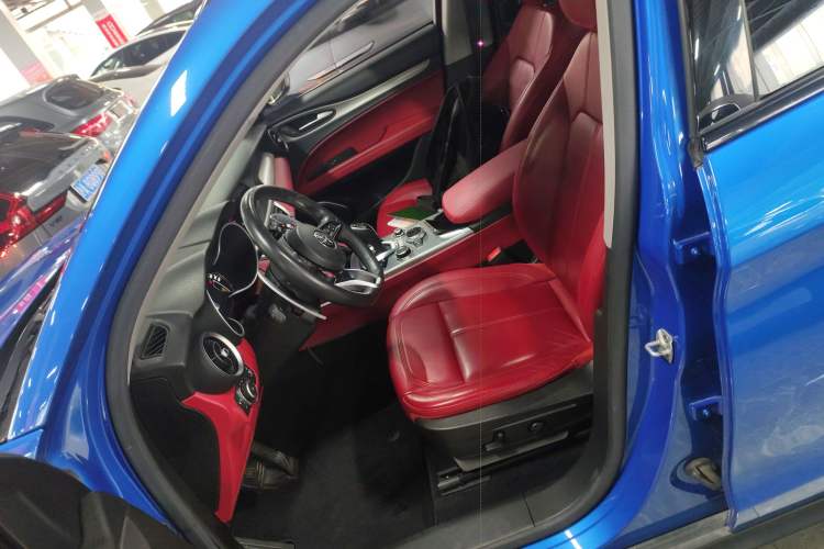 Used Alfa Romeo Stelvio 2020 2.0T 280HP Luxury Edition Left Front Seat
