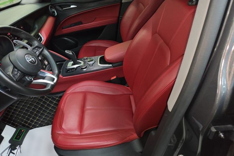 Used Alfa Romeo Stelvio 2020 2.0T 280HP Luxury Edition Left Front Seat