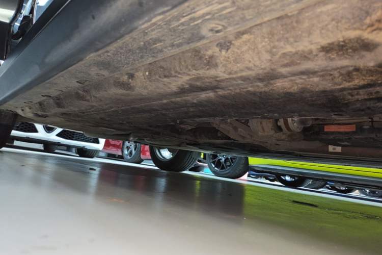 Used Alfa Romeo Stelvio 2020 2.0T 280HP Luxury Edition Right Side Sill