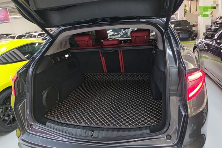 Used Alfa Romeo Stelvio 2020 2.0T 280HP Luxury Edition Trunk