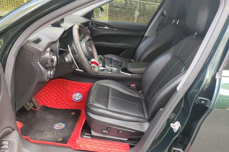 Used Alfa Romeo Stelvio 2020 2.0T 280HP Luxury Edition Left Front Seat