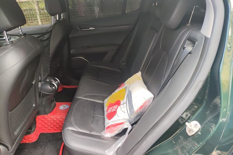 Used Alfa Romeo Stelvio 2020 2.0T 280HP Luxury Edition Left Rear Seat