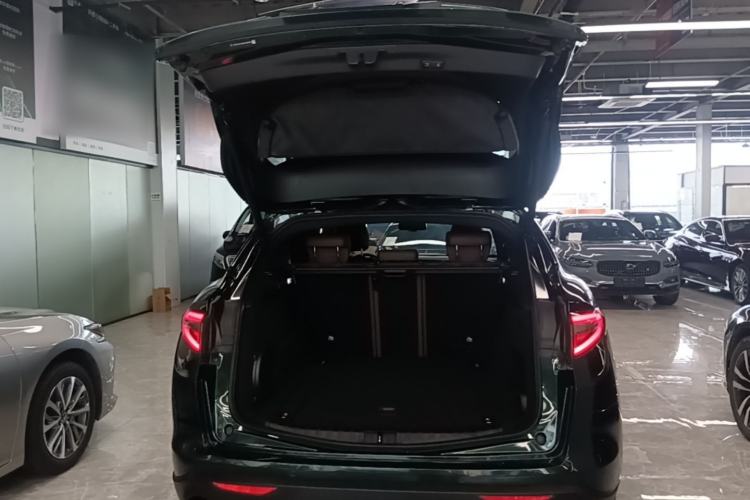 Used Alfa Romeo Stelvio 2020 2.0T 280HP Luxury Edition Trunk