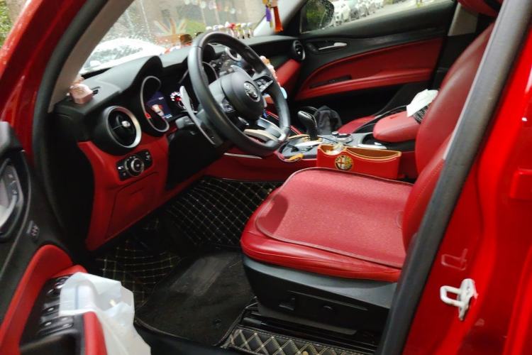 Used Alfa Romeo Stelvio 2020 2.0T 280HP Luxury Edition Driver Seat